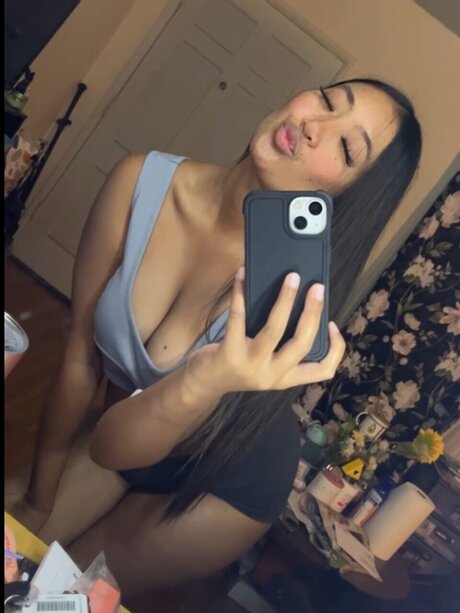 Onlyone Nacktpornos auf OnlyFans