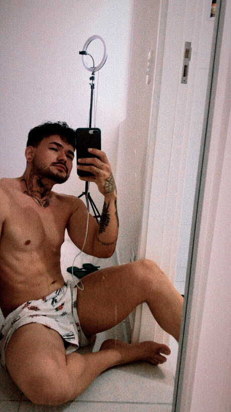 Lillo Sillveira OnlyFans Nacktbilder