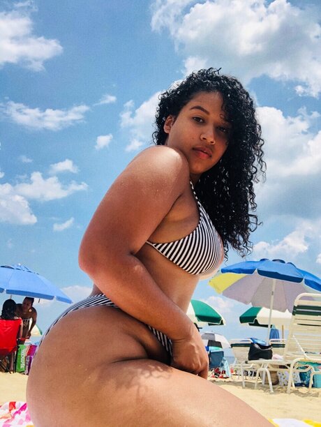 ThiqueMami Leaked OnlyFans Bilder