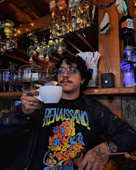 Omar David Rodriguez Padilla Nur für Fans