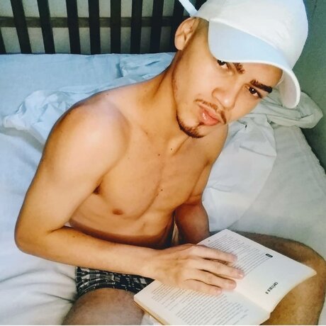 J nior sillva OnlyFans nackte Brüste