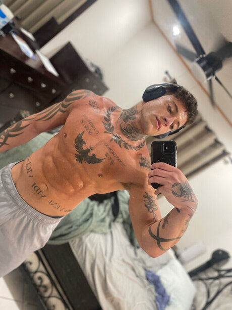 Mateo_ OnlyFans