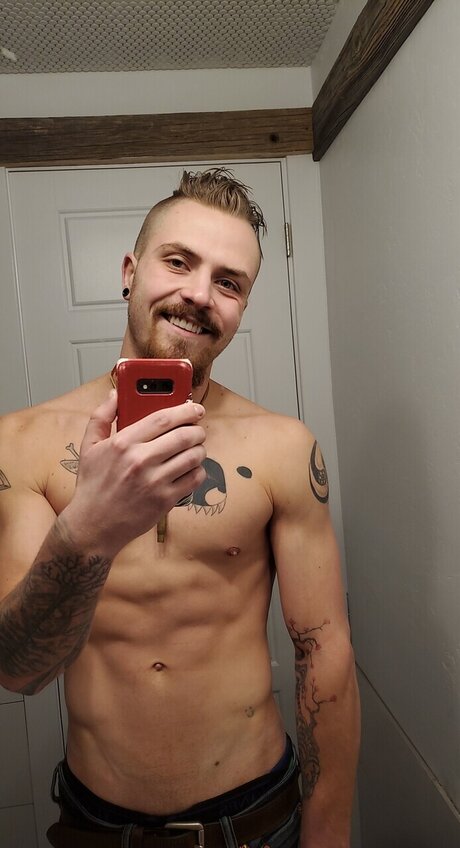 Quade Leaks von Nacktbildern auf OnlyFans