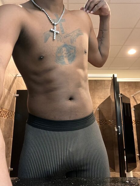 Outsidegooner Oben ohne OnlyFans