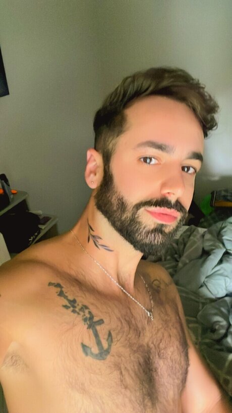 Junior Stunna NurlyFans-Brüste