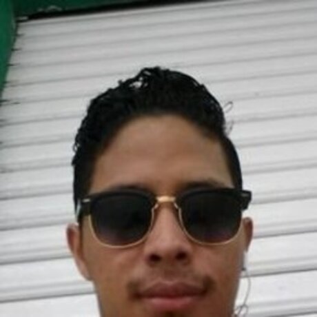 Rene Holguin Ramirez OnlyFans nackte Brüste