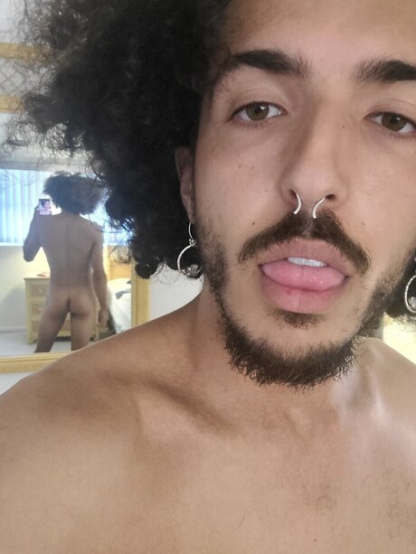 Anthony Price Leaks von Nacktbildern auf OnlyFans