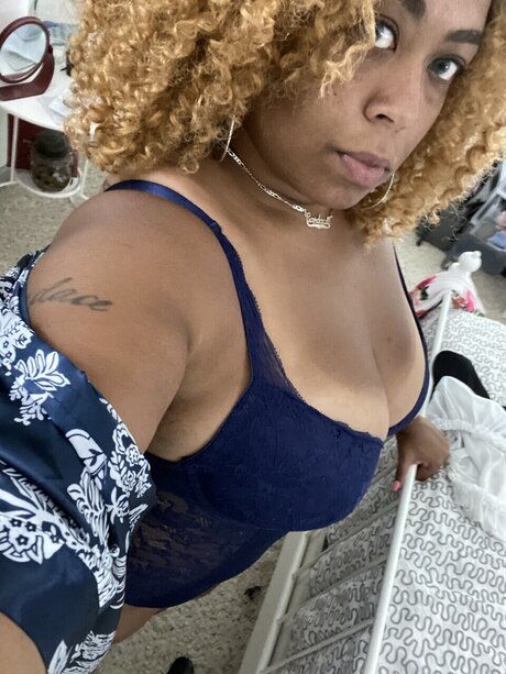 Curvy Carey Unzensiert OnlyFans