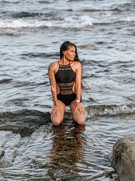 xo misspiggy ox OnlyFans Striptease