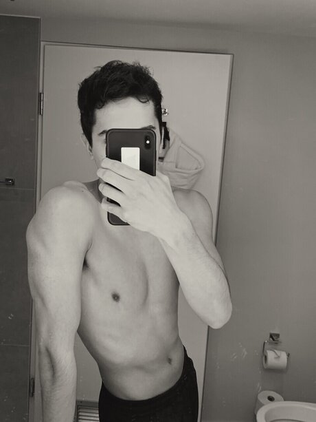 callmeyourboy Leaked OnlyFans Nacktbilder