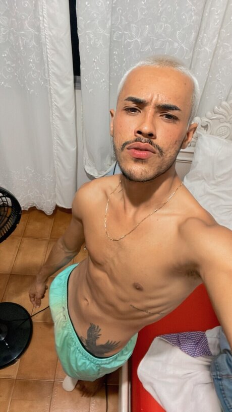 Santyago OnlyFans gratis
