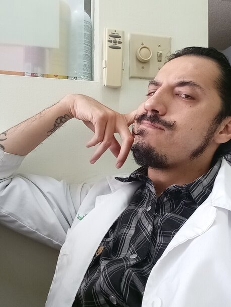 Marco Moretti Kostenlose OnlyFans-Inhalte