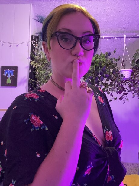 Olive Aster Leaks von Nacktbildern auf OnlyFans