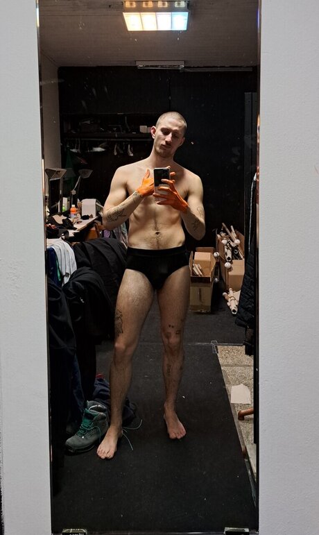 EAO XXX Leak OnlyFans