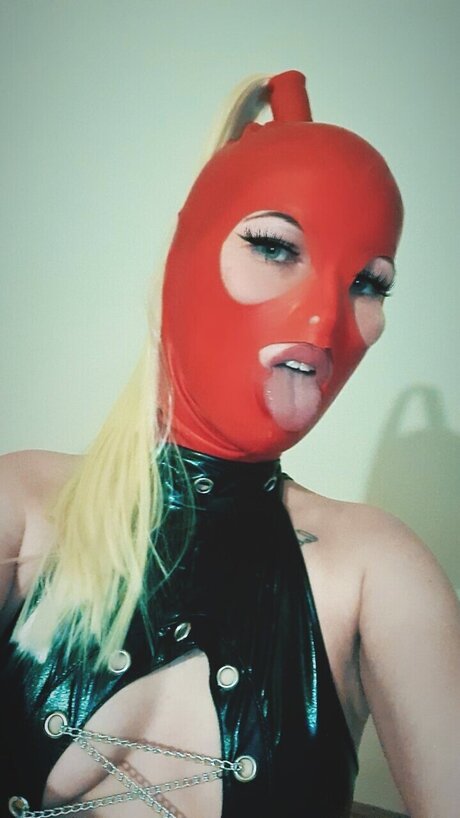 Rotezora Leaks von OnlyFans