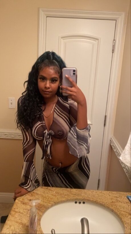 Tanaysiaindya Nacktbilder von OnlyFans