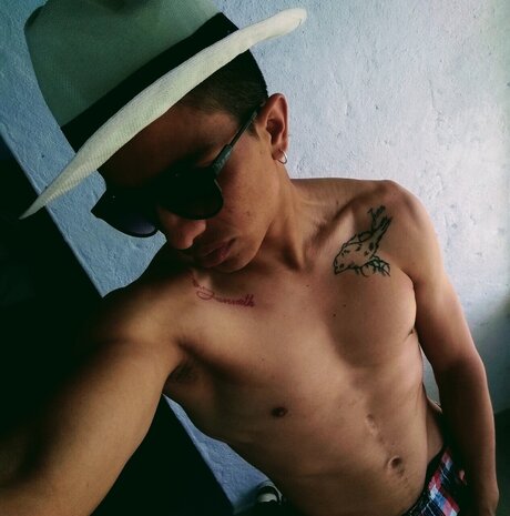 Ericson Pinzon OnlyFans schlank