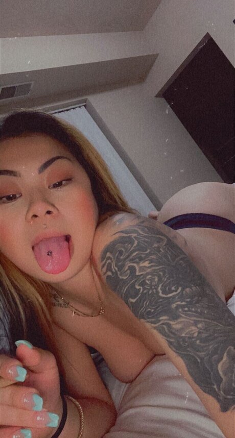 Honaayy OnlyFans Inhalte