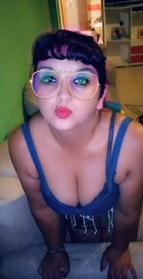 Patricia Abasse Oben ohne OnlyFans