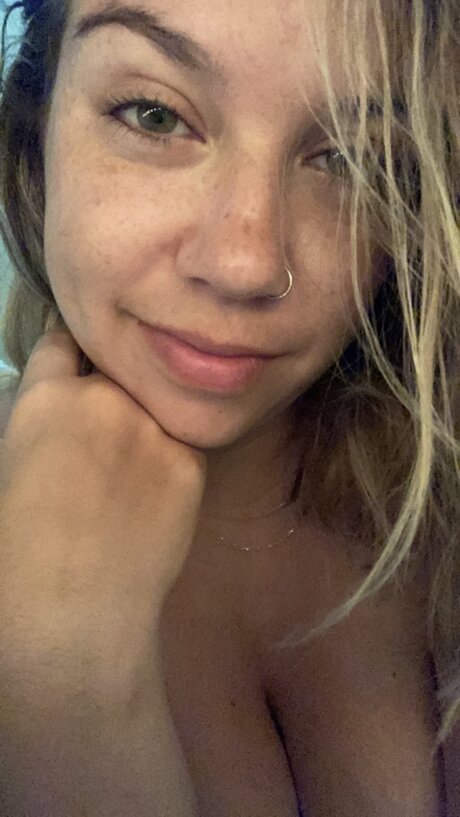 Desiree Peach_ Leaked OnlyFans Nacktbilder