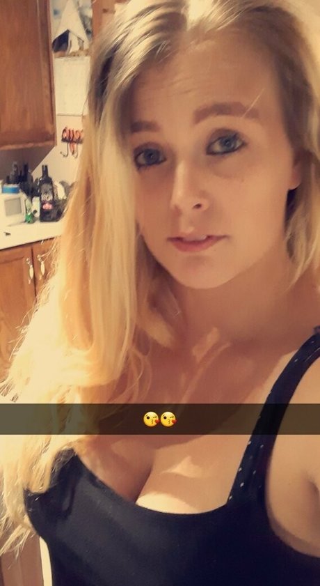 hot momma23 Nacktpornos auf OnlyFans