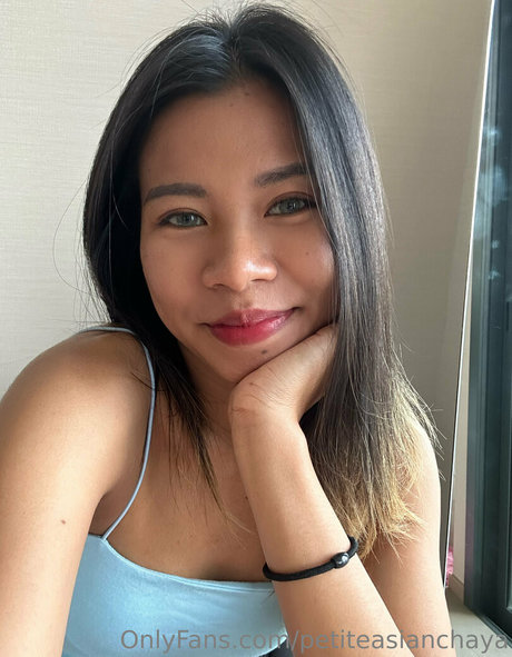 petiteasianchaya Sexy OnlyFans