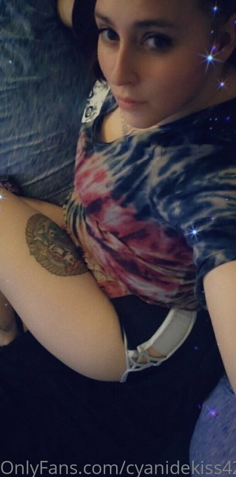 cyanidekiss420 OnlyFans öffentliche Fotos OnlyFans