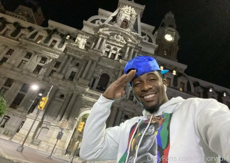 majorwork OnlyFans-Bilder