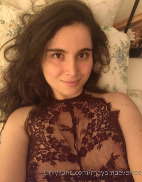 mayamaevefree OnlyFans Bilder