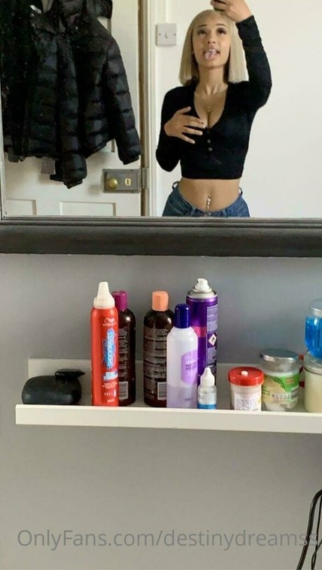 destinydreamss OnlyFans Lesbisch