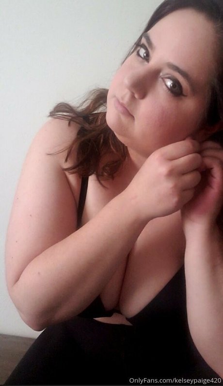 kelseypaige420 OnlyFans Sex Leak