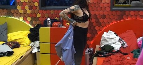 Valo Vilag Nacktbilder OnlyFans