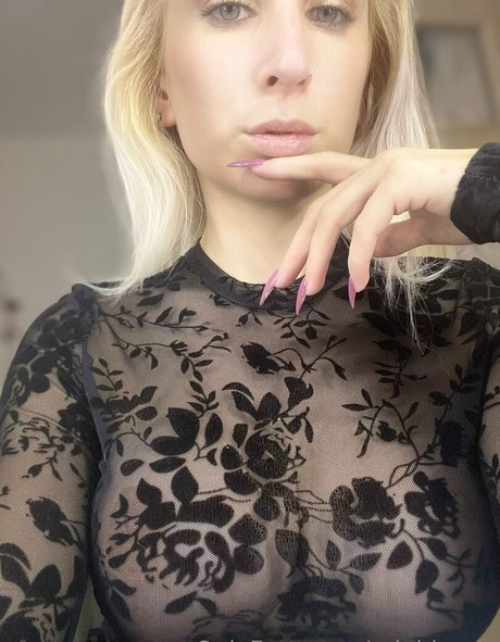 ariablonde OnlyFans Leak Pornografie