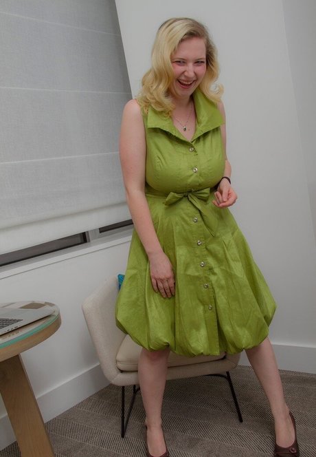 Calliope Rossi OnlyFans Nacktbilder