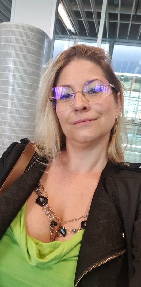 Cheyenne Duvallon Brüste OnlyFans