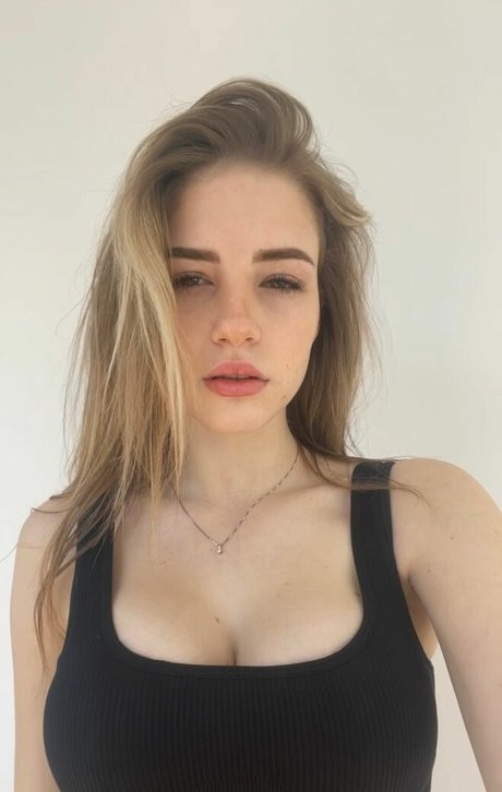 fab ienne0805 OnlyFans-Leaks