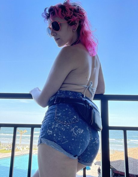 emeryfennecfree OnlyFans X