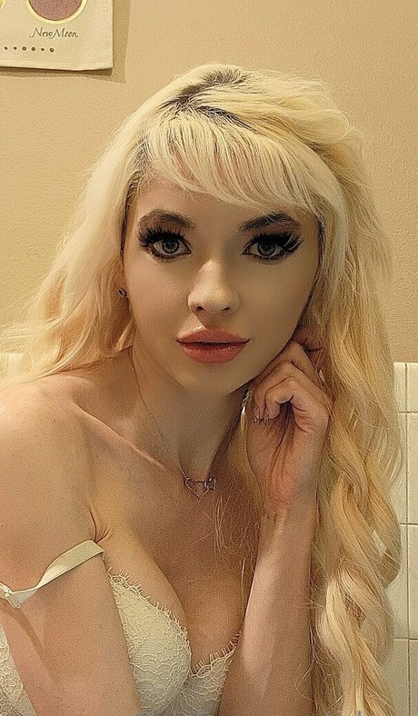 edynx NurlyFans-Brüste