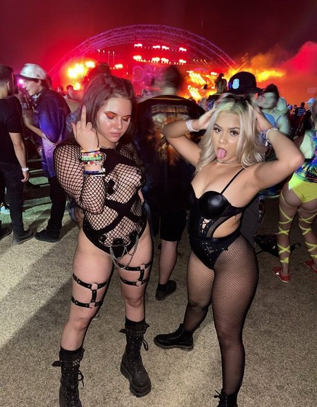 psychedelic kitty NurlyFans-Pornos