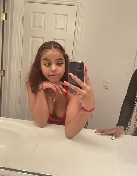 thaonly lili Leaked OnlyFans Content