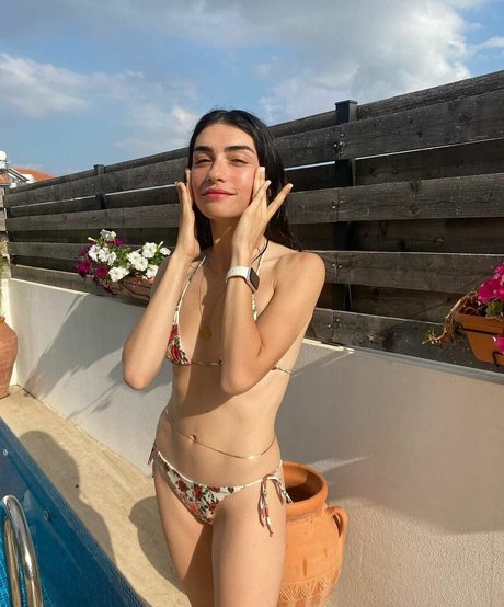 Hazar Erguclu OnlyFans gratis