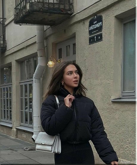 allwene free Nacktbilder geleakt OnlyFans