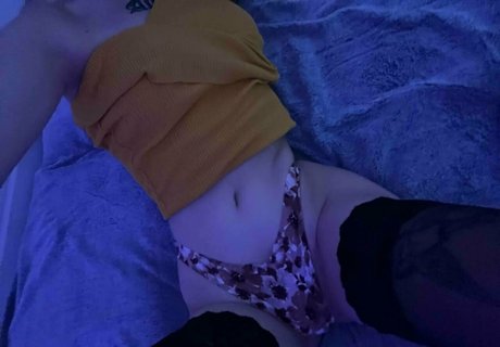 ausziehen von onlyfans schön XXX Galerie