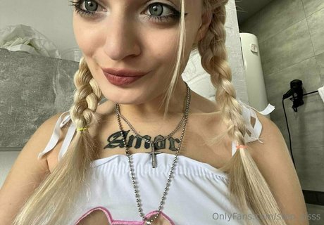 alice hot xxx OnlyFans Nacktbilder