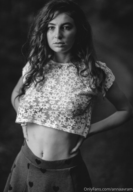 annaavram OnlyFans Gratis