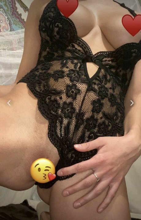 Dana Rosie OnlyFans Star