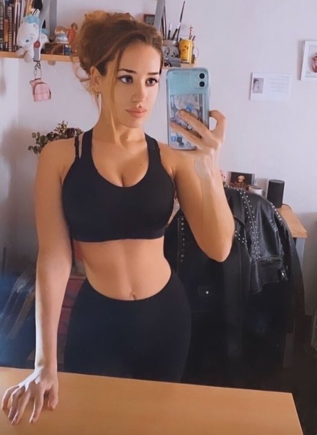 Lluna Clark OnlyFans-Rezensionen