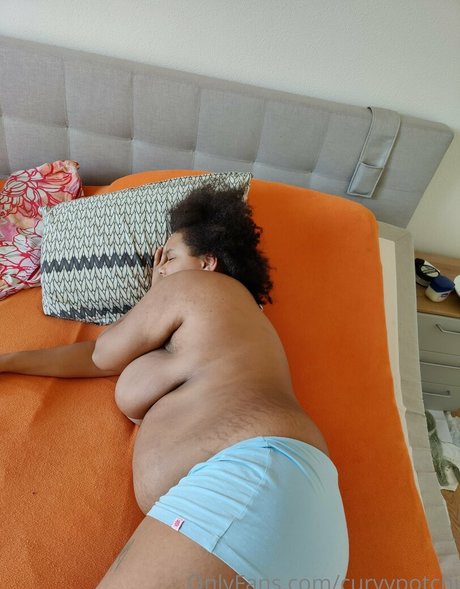 curvypotchi OnlyFans Joi