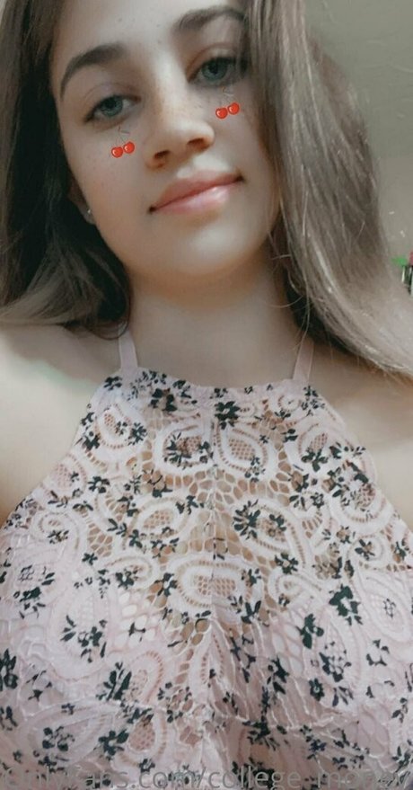 college money OnlyFans Fick geleakt