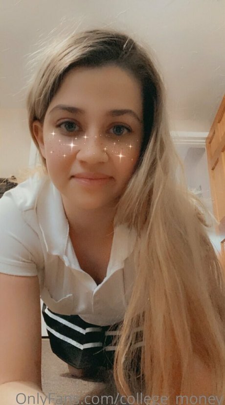 college money OnlyFans-Pornos